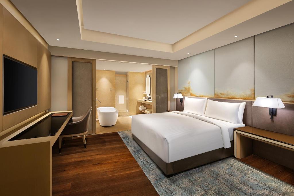 Hot Tub Room Indore Marriott Hotel